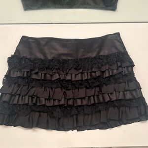 EUC FOREVER 21 Black Mini Skirt Size Medium